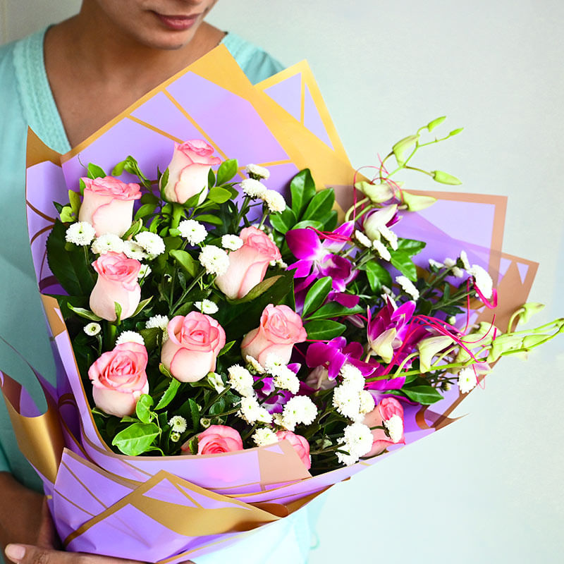 Tender Touch Bouquet: Flowers for Friends