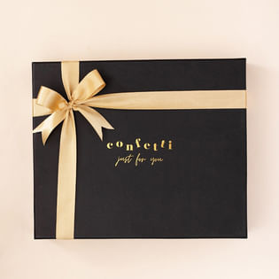 The Nineties Kid Gift Box: Perfect Rakhi 