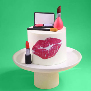 Beautilicious Makeup Theme Cake