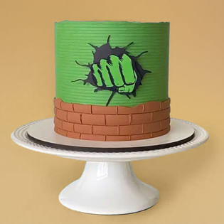 Marvel Superhero Hulk Cake