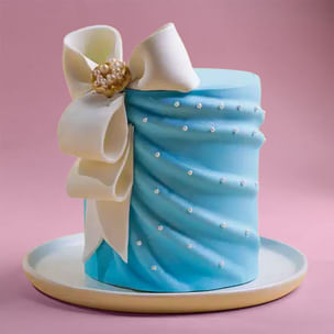 Pearls N Drapes Bow Cake