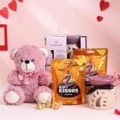 Treats And Cuddles Hamper