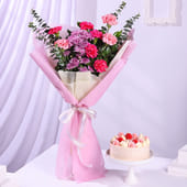 Twilight Blushing Bouquet With Vanilla Cake