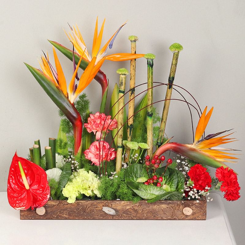 Mixed Flower Arrangement for Roses and Carnations