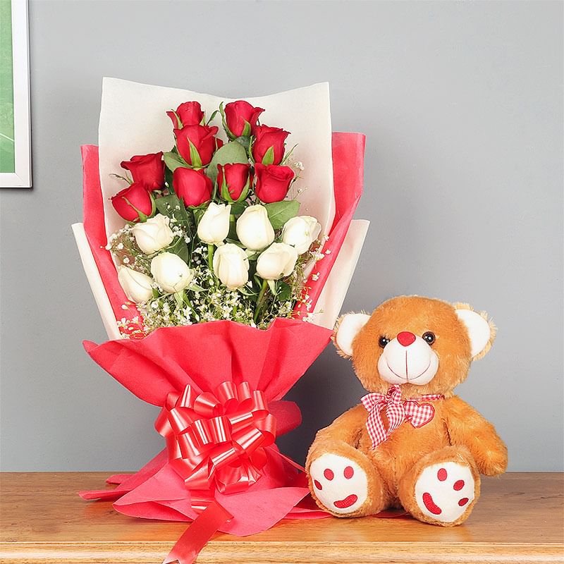 Bunch of Mixed Roses with Teddy Combo