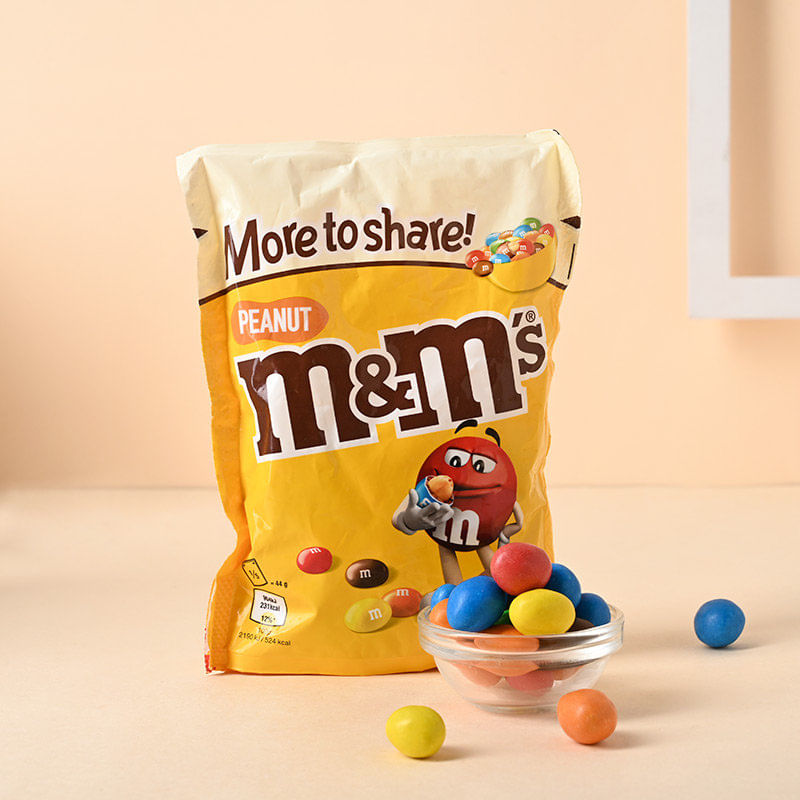 Mnm