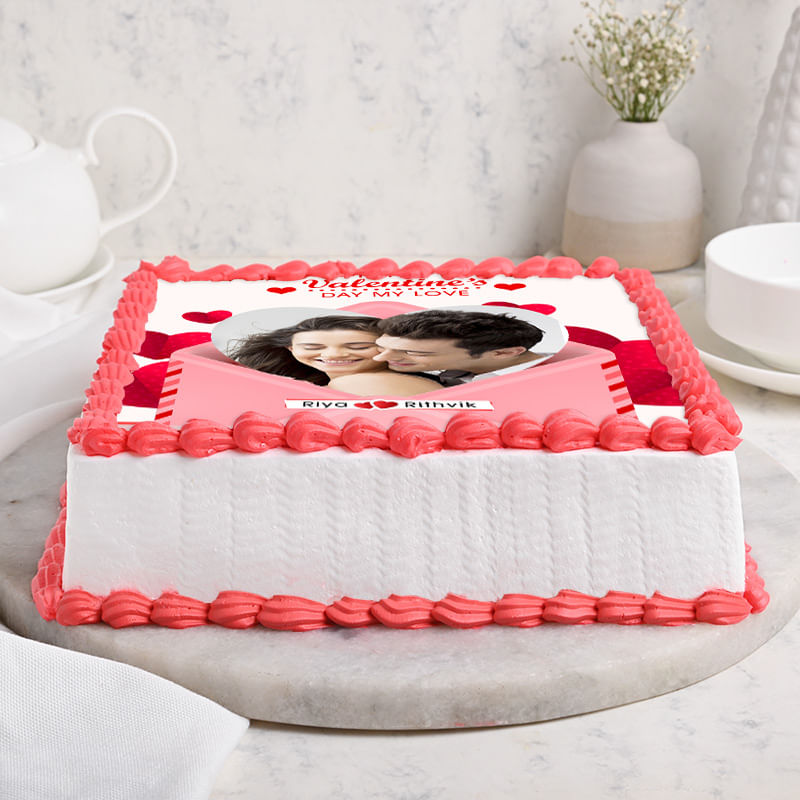 Valentine Couples Photo cake - Zoom View