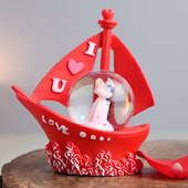 Valentines Love Boat Showpiece