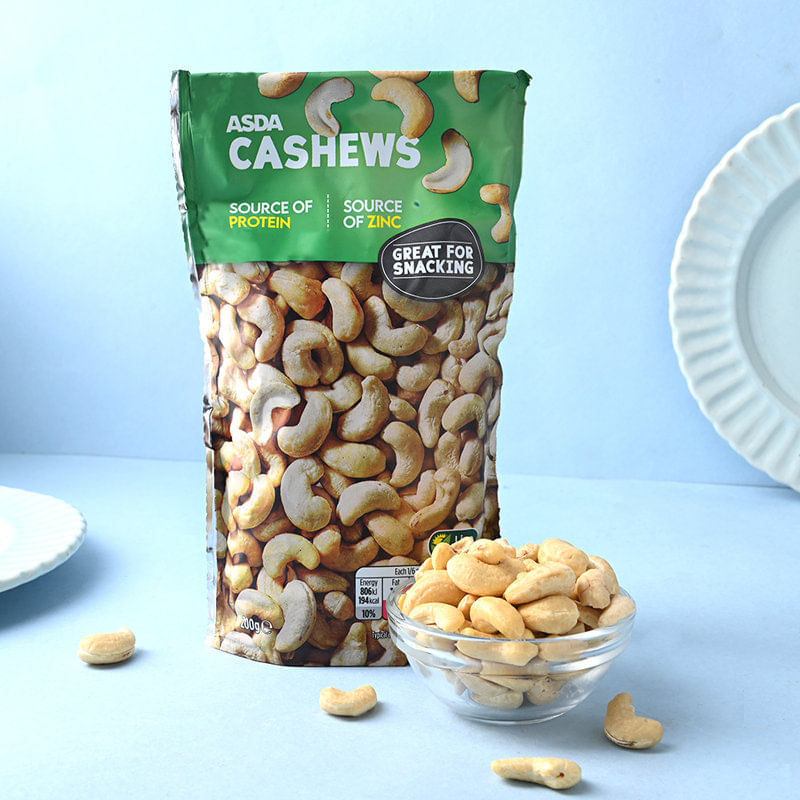 Send Bhai Bhabhi Rakhis to UK With Cashews