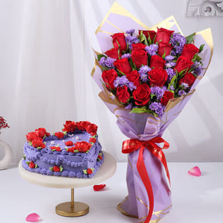 Vintage Rose Choco Cake With Mixed Blooms