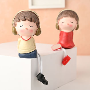 Kissing Love Couple Doll - Cute Valentines Day Gift