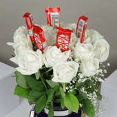 20 White Roses with 5 Nestle KitKat Chocolate
