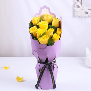 Yellow Rose Elegance in Pastel Wrap