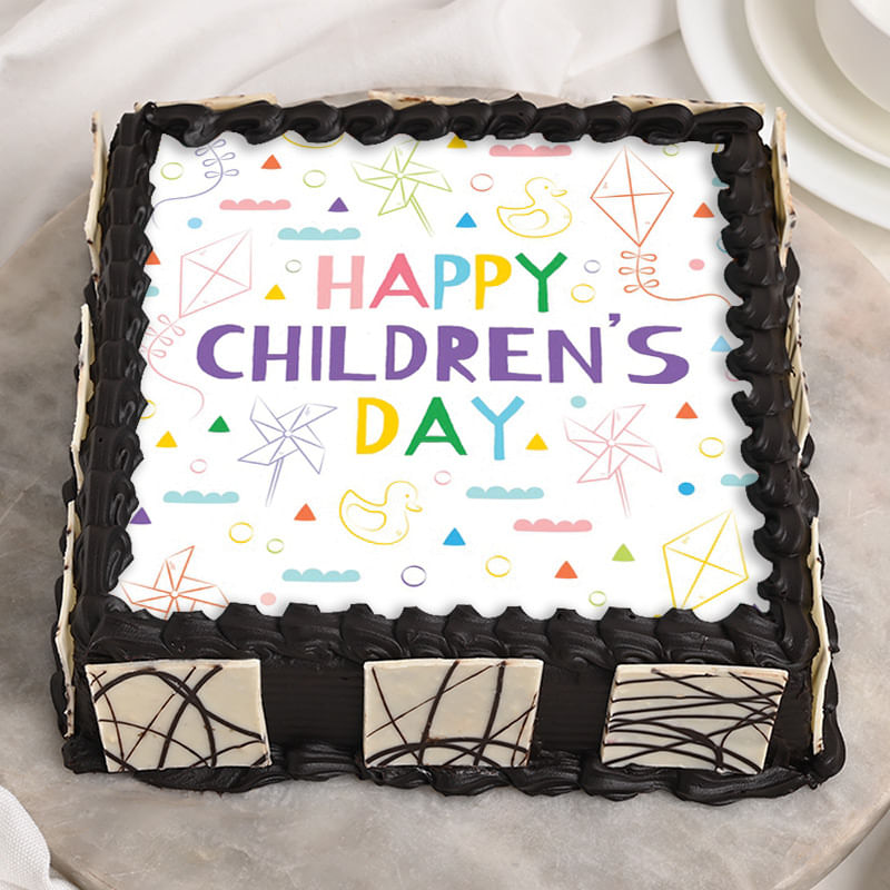 Yummilicious Poster Cake